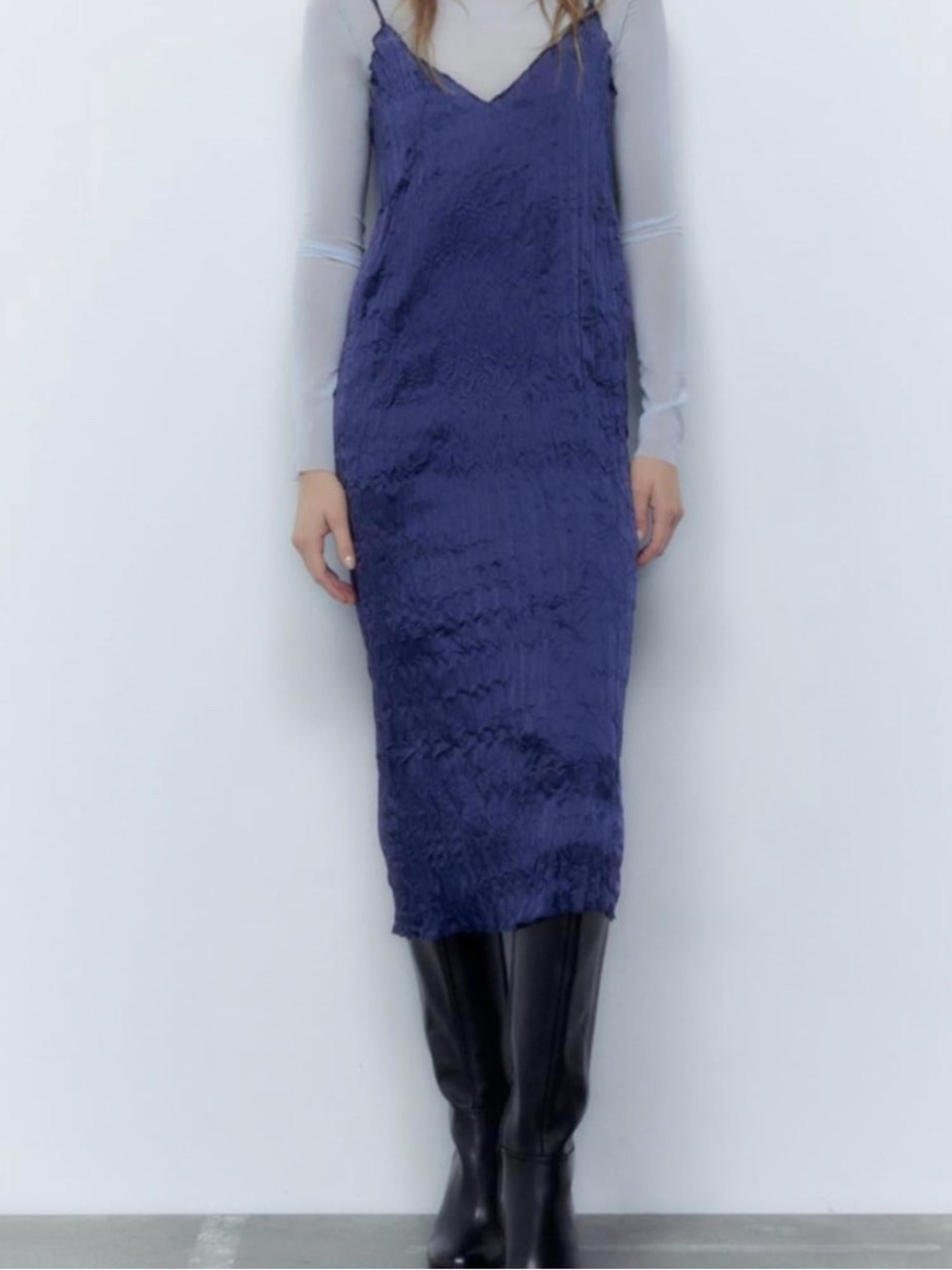 ZARA Wrinkled Satin Effect Dress Navy Spaghetti Strap Pleated MIDI - Picture 2 of 2